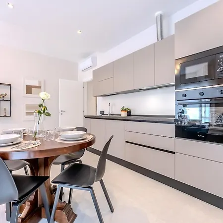 Apartment Gardenia Arona